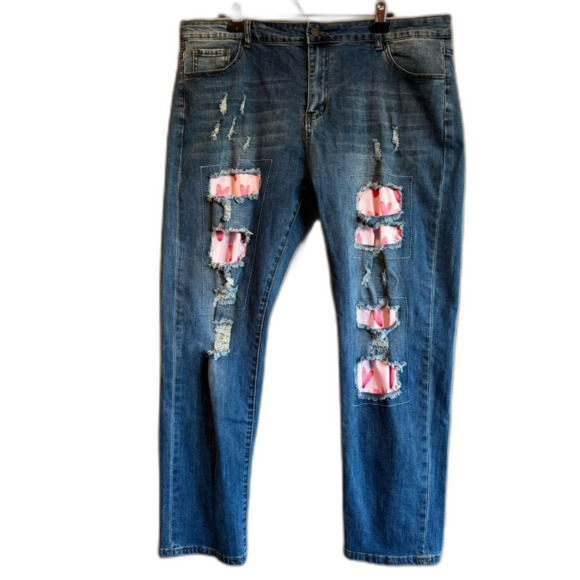 Wear Jeans Distressed Heart Valentines Jeans Plus 2XL - Picture 1 of 6